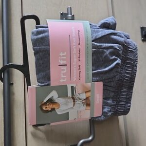 TRULFIT WOMEN'S SUPER SOFT KNIT SHORT